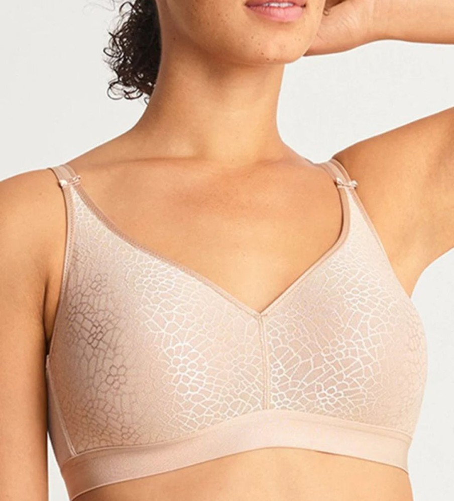 Bras Chantelle | Chantelle - C Magnifique Seamless Minimiser Wirefree Bra